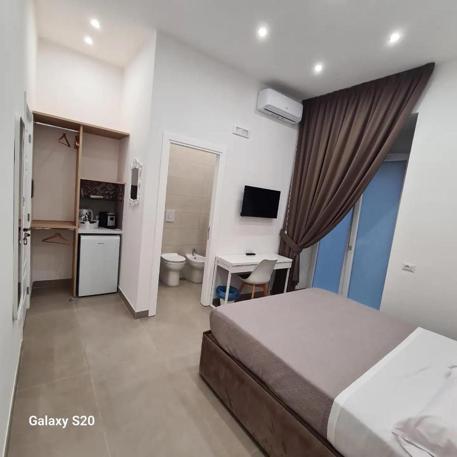 Residenza Nascari Al Plebiscito Hotel Naples Exterior photo
